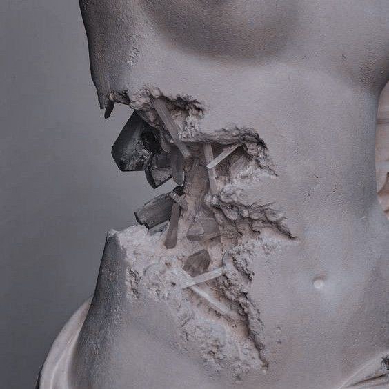 أتعي مِقدار تمُزقي أم تراه ضحكاً يُخدع بأعتذارٍ ؟