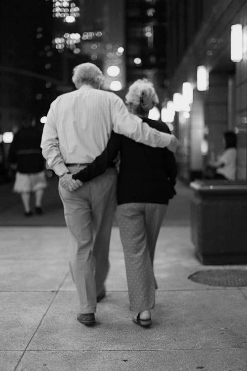 I hope we’ll get lucky enough to grow old together. ✨
